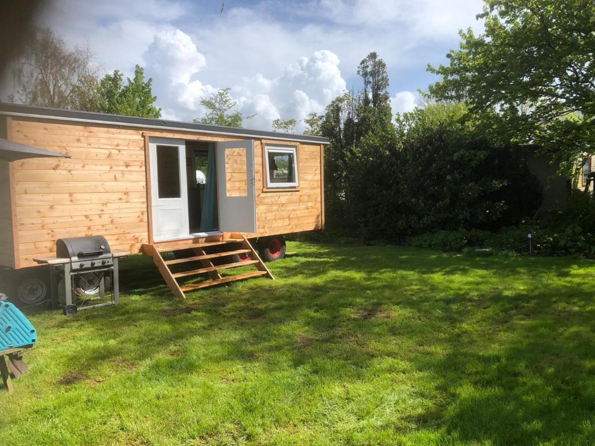 Tiny House Op Wielen Friesland Hotel Workum Exterior photo