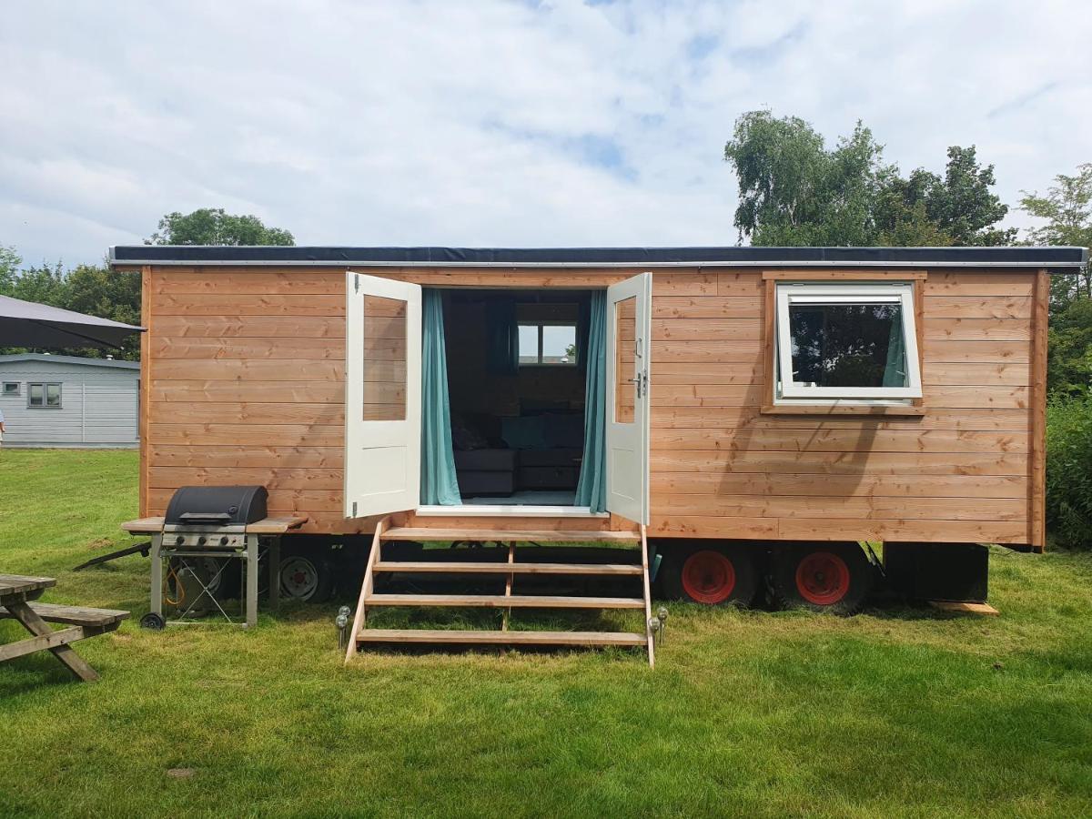 Tiny House Op Wielen Friesland Hotel Workum Exterior photo